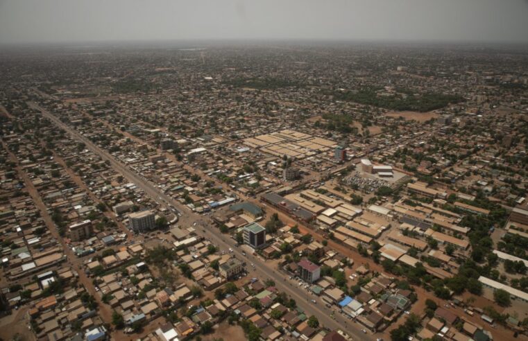 Burkina Faso : la société civile sous pression après la suppression de 118 organisations