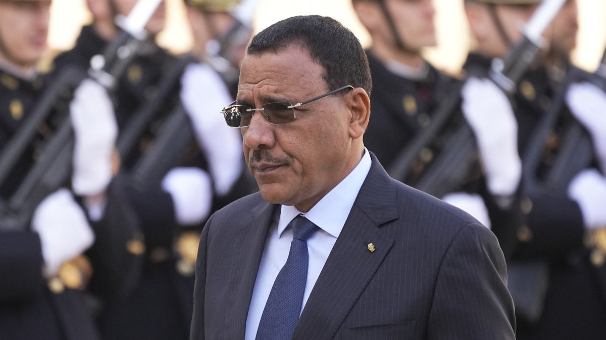 Deux ans de captivité pour Mohamed Bazoum au Niger : un appel urgent à sa libération