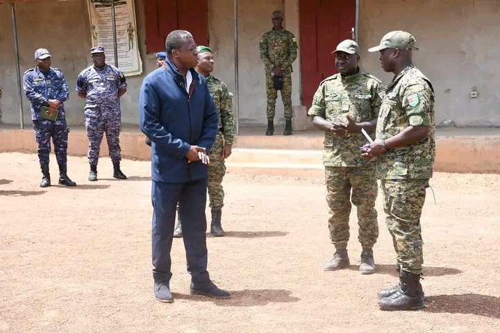 Togo : faure gnassingbé soutient les troupes dans l’opération koundjoaré