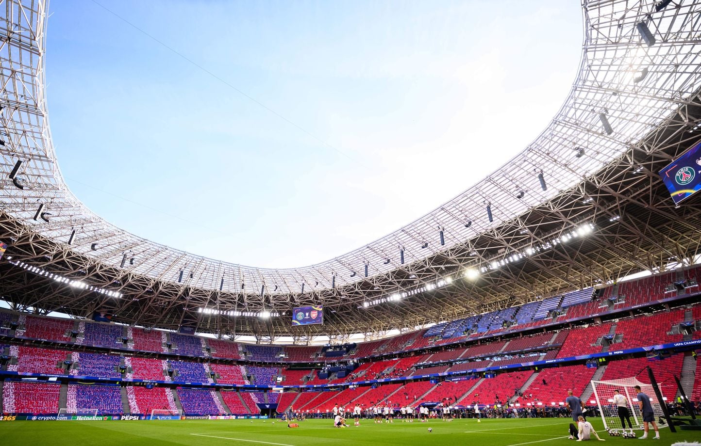 Coup d&rsquo;envoi avancé pour la finale de la Ligue des champions PSG-Arsenal à Budapest