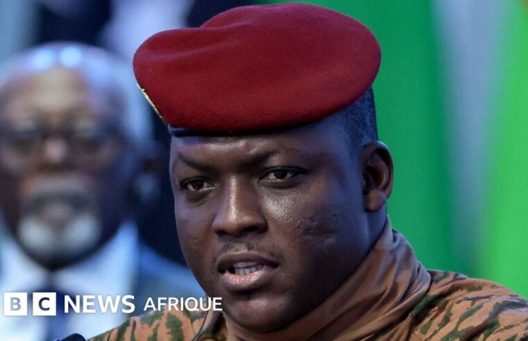 Ibrahim Traoré appelle à l&rsquo;abandon du modèle démocratique au Burkina Faso