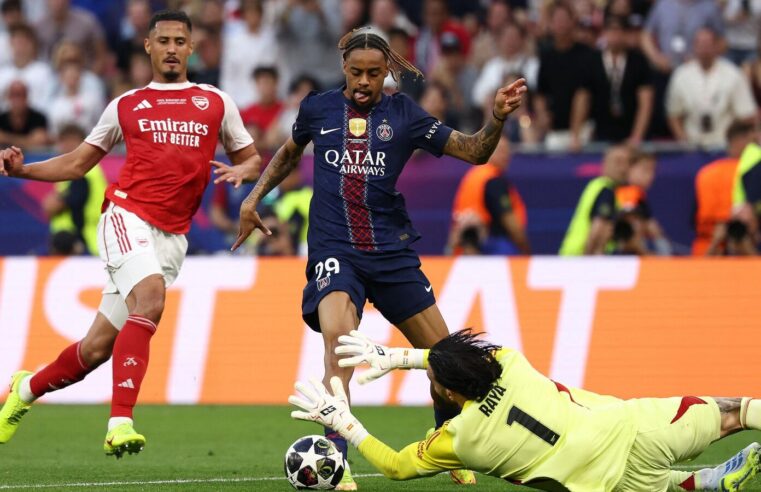 Bradley barcola plaisante sur ses occasions ratées lors de la victoire du psg en ligue des champions