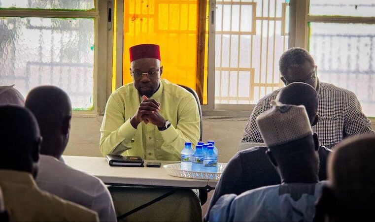 Ousmane Sonko organise une réunion stratégique avec son équipe