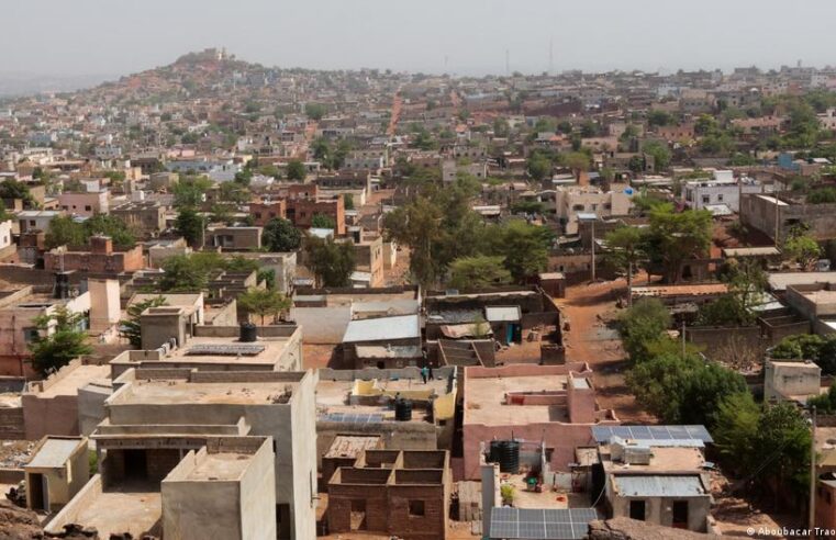 Crise des transports au Mali routes bloquées et voyageurs en détresse