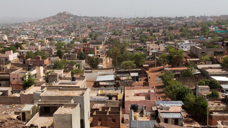 Crise des transports au Mali routes bloquées et voyageurs en détresse