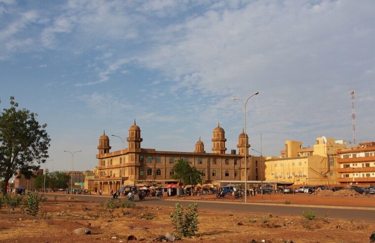 Fermeture controversée d&rsquo;une mosquée à Ouagadougou sous régime militaire