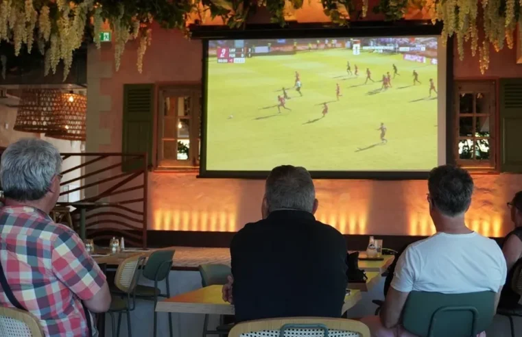 Bars lavallois prêts pour la finale de la ligue des champions psg arsenal