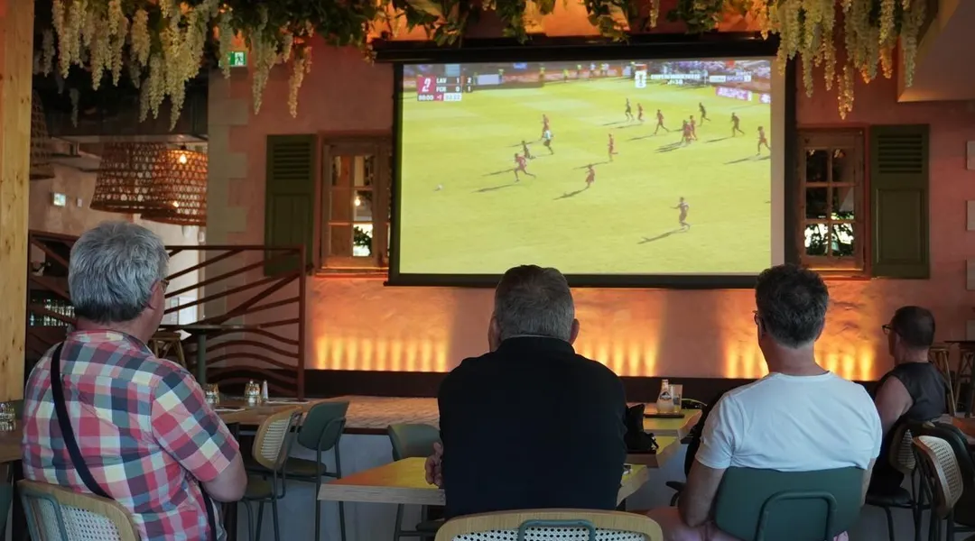 Bars lavallois prêts pour la finale de la ligue des champions psg arsenal