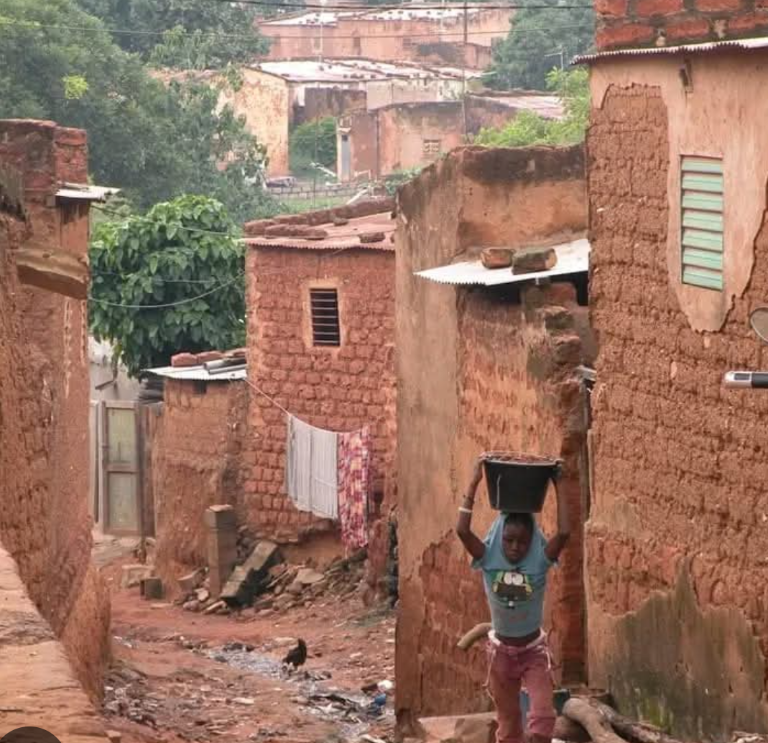 Exode massif au Sourou après un ultimatum terroriste : Sia, Konga et Kwarémenguel vidés en 48 heures