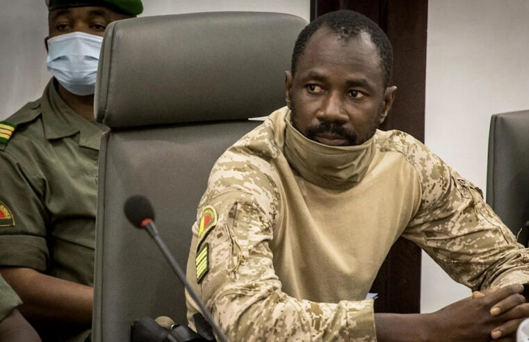 Cinq ans après le putsch au Mali, un bilan contrasté pour la population