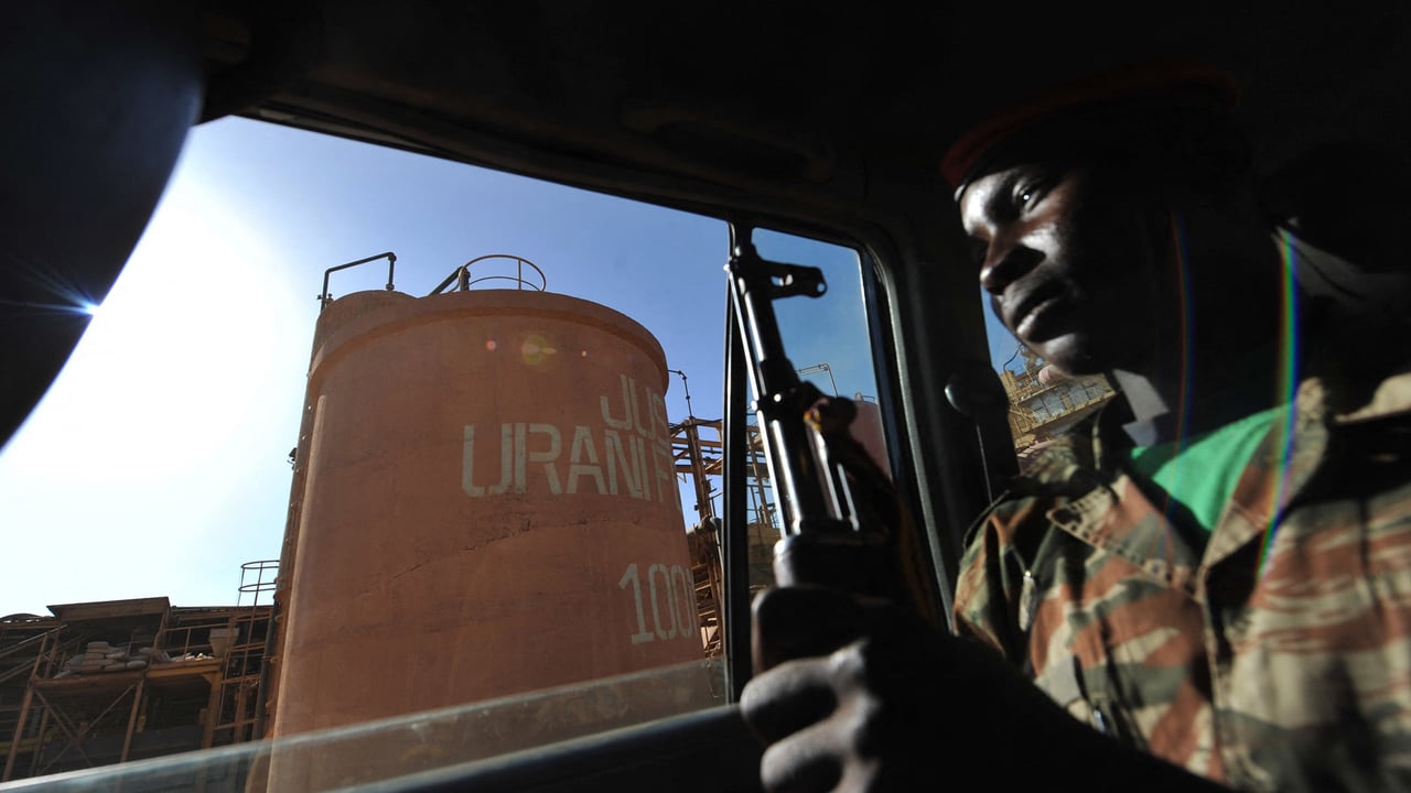 Uranium du Niger : les enjeux économiques et politiques d’une ressource stratégique