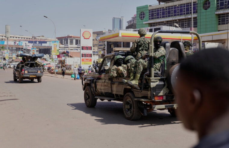 Bobi wine arrêté par l&rsquo;armée en Ouganda : bilan sanglant après les élections