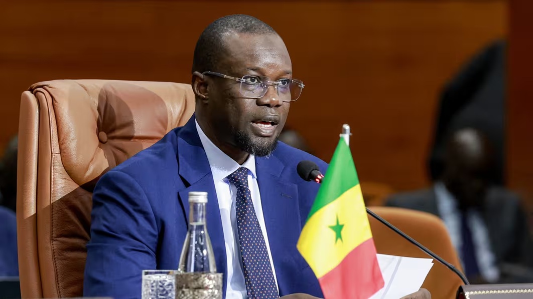 Sonko défend la loi anti-homosexualité face aux critiques occidentales