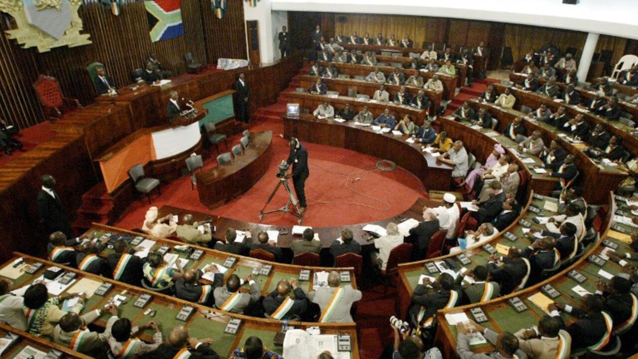 Dissolution de la CEI en Côte d&rsquo;Ivoire : enjeux et perspectives