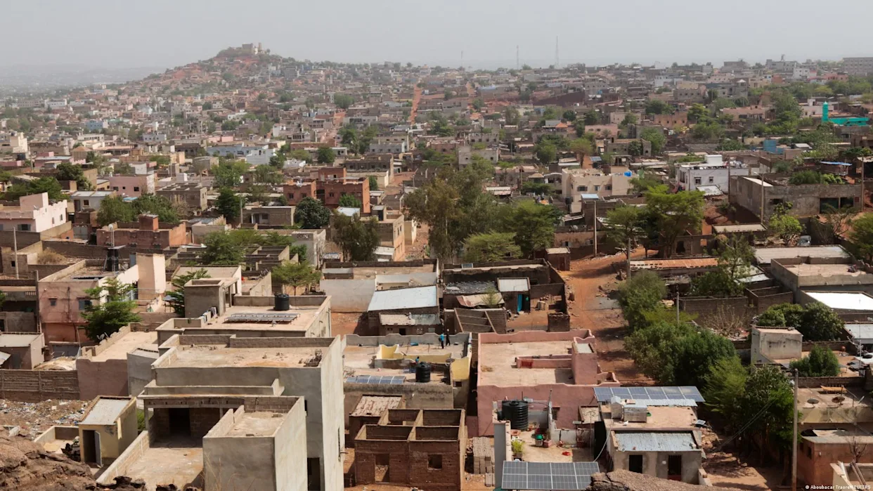 Le blocus instauré par des djihadistes bloquent les déplacements vers et depuis Bamako