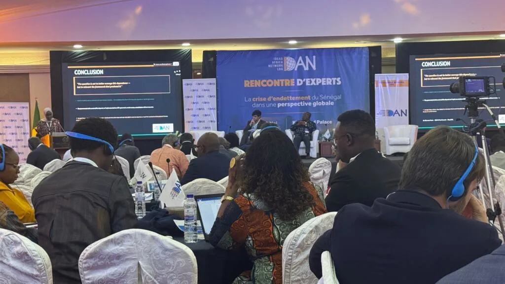 discussion entre experts économiques au Sénégal sur la gestion de la dette
