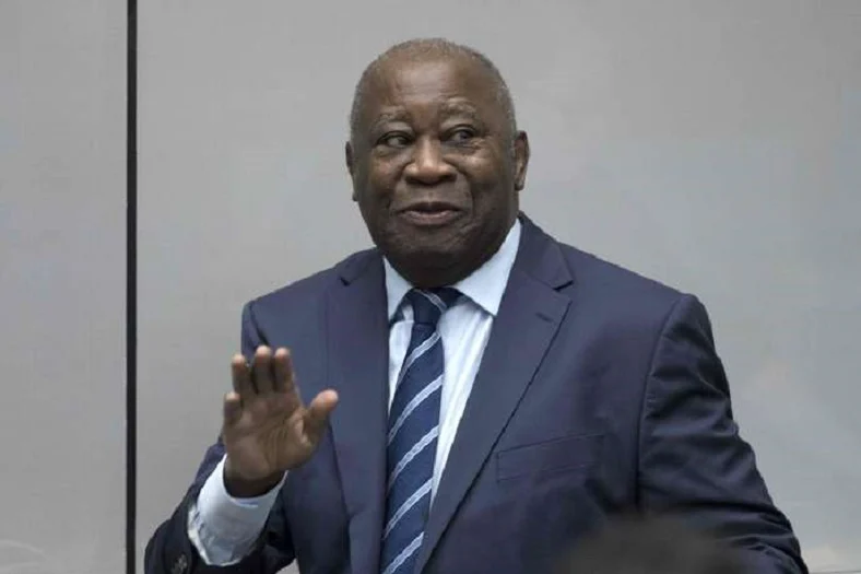 Laurent Gbagbo lors d'un discours devant ses militants