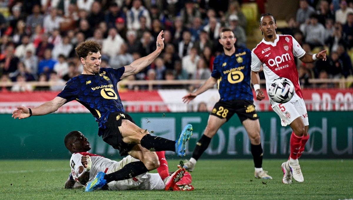 Un joueur de Lille en action lors d'un match de Ligue 1