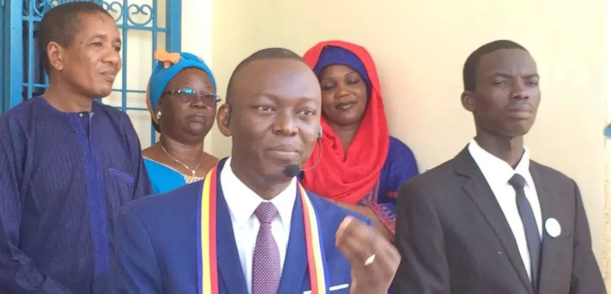 Succès Masra, opposant tchadien emprisonné, lors d'une audience judiciaire