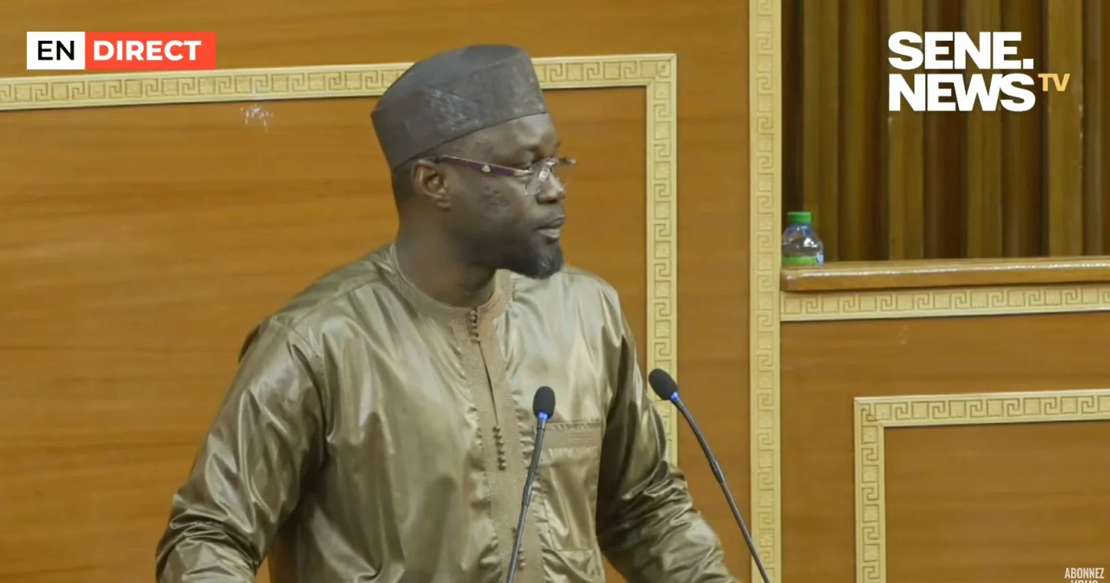 Discours du Premier ministre Ousmane Sonko Portrait du Premier ministre Ousmane Sonko lors d'un discours