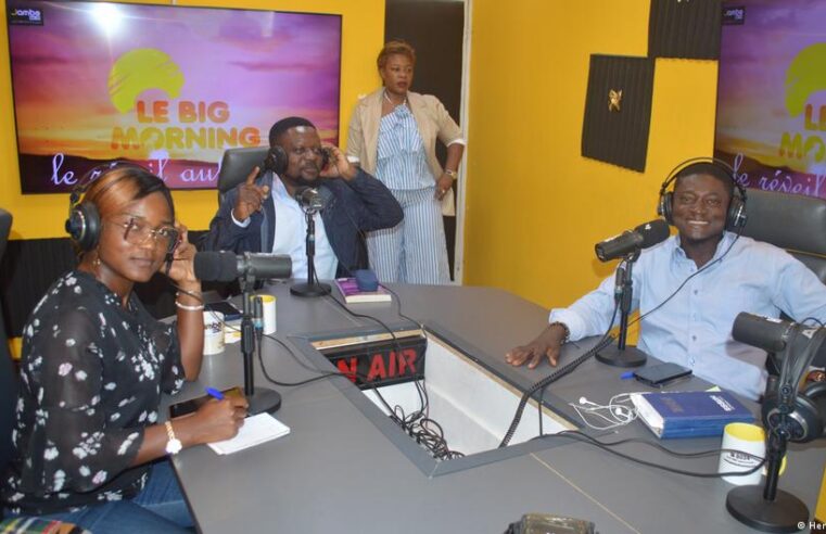 La nouvelle garde du journalisme camerounais face aux défis de l&rsquo;indépendance