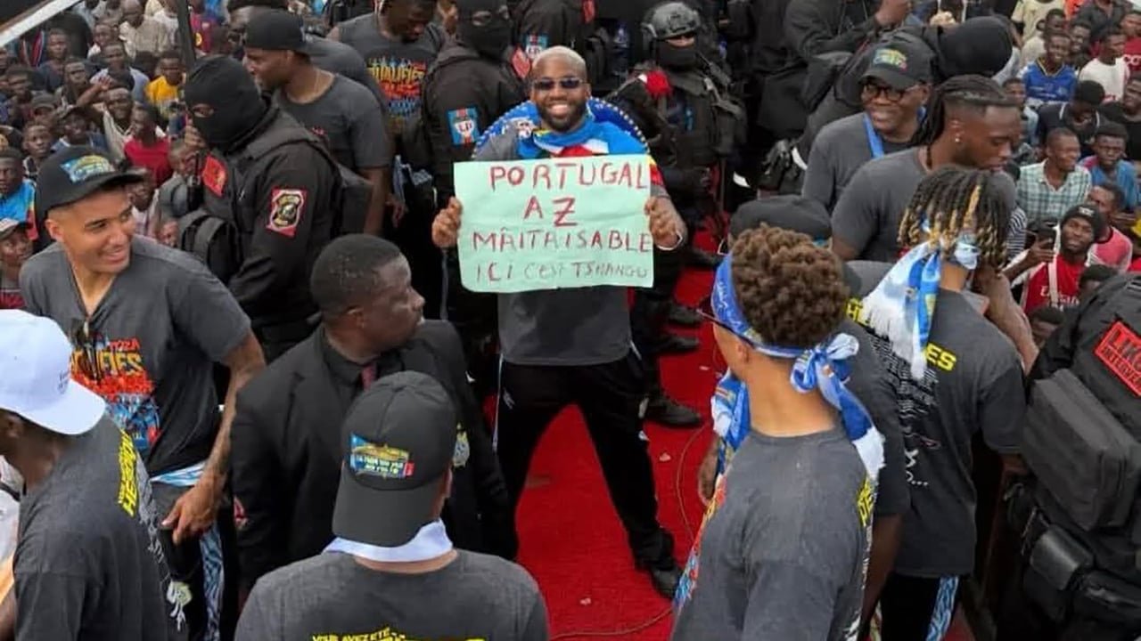 Slogan maîtrisable et procès politique en RDC : l&rsquo;histoire derrière les cris des supporters