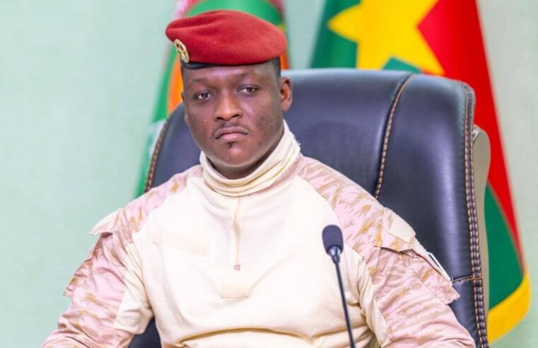 Le Burkina Faso rompt ses liens diplomatiques avec Paris