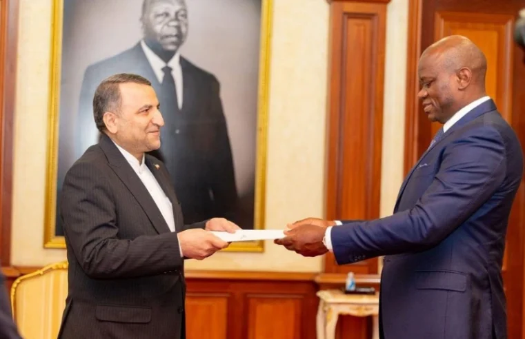 Arrivée de cinq nouveaux ambassadeurs au Gabon : un renouveau diplomatique