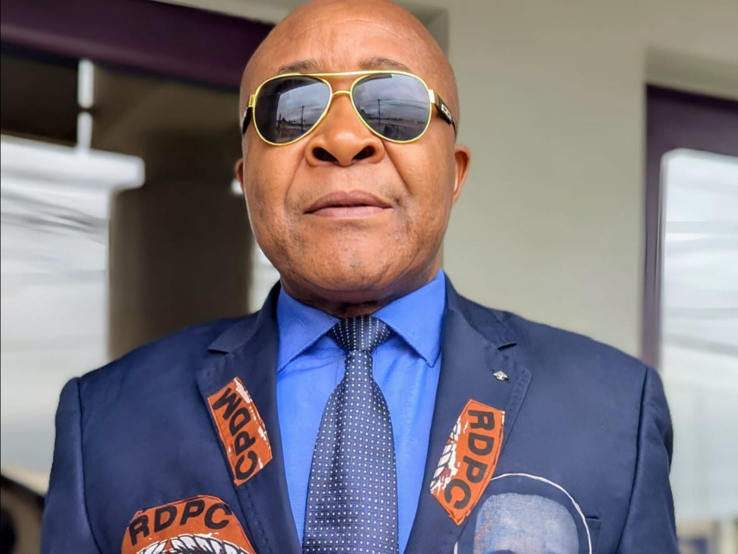 Pr Jean Gatsi agressé à l&rsquo;aéroport de Douala : « je paie mon soutien à Paul Biya »