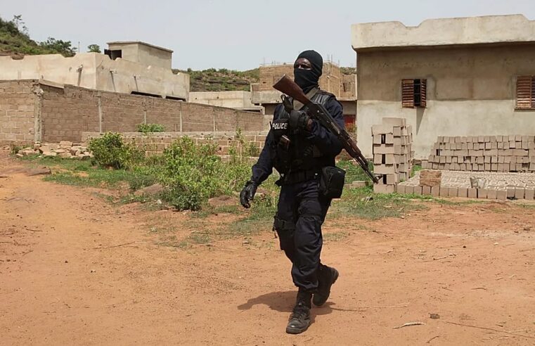 Diplomate français condamné à 20 ans pour espionnage au Mali