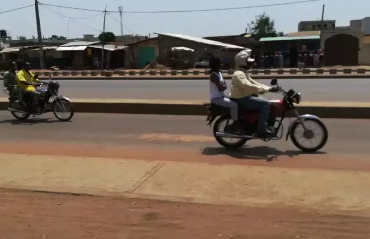 Kétou: les conducteurs de taxi-moto bientôt en uniforme obligatoire