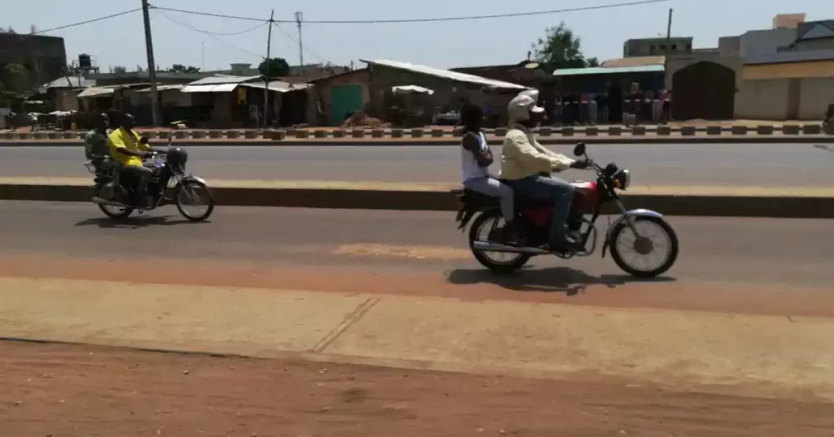 Kétou: les conducteurs de taxi-moto bientôt en uniforme obligatoire