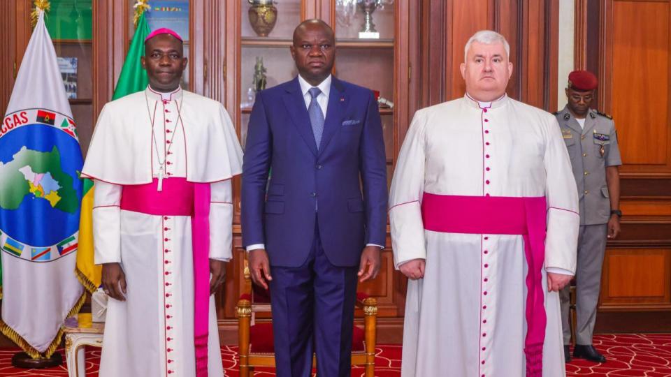 Libreville accueille cinq ambassadeurs pour renforcer sa diplomatie mondiale