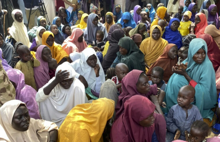 Nigeria: des centaines d&rsquo;anciens captifs de Boko Haram libérés et remis aux autorités