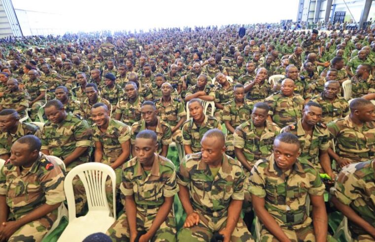 Gabon : vers une production locale des uniformes militaires