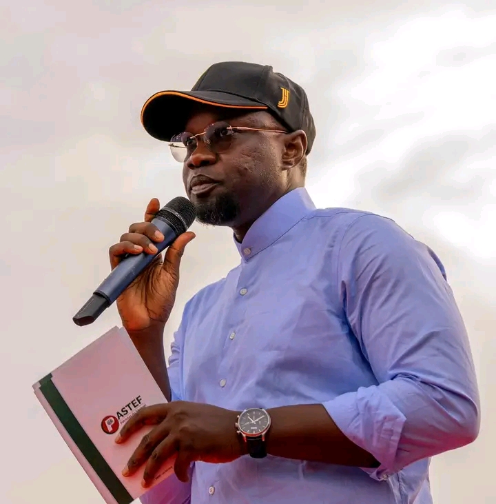 Ousmane Sonko évoque l&rsquo;exclusion de Diomaye Faye du Pastef