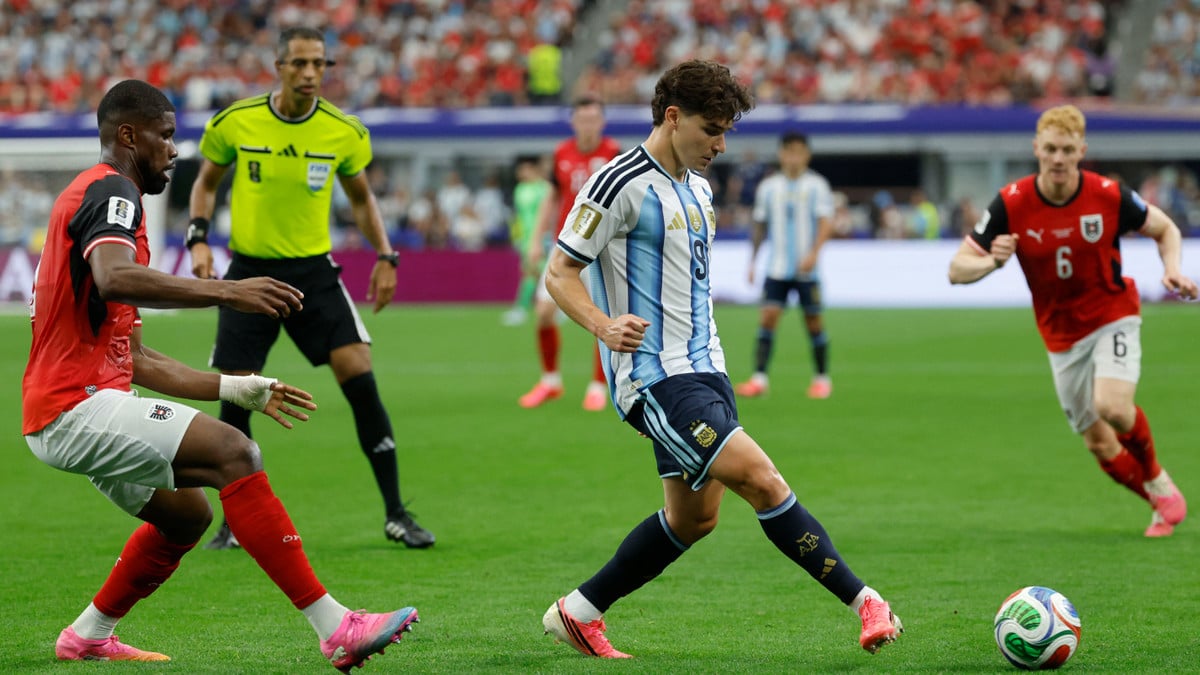 Pedri allume la mèche pour le transfert de Julian Alvarez au Barça