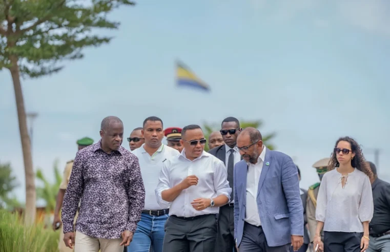 Libreville : le colonel Randrianirina salue les avancées du Gabon