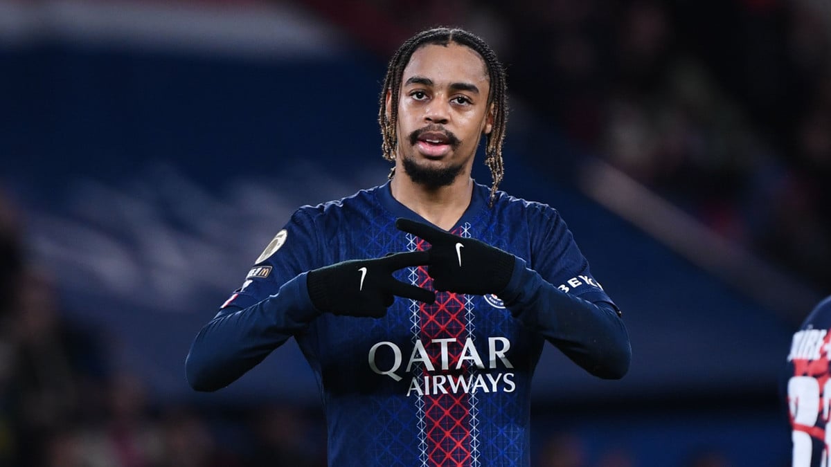 Liverpool cible Barcola et quatre autres attaquants pour l&rsquo;été