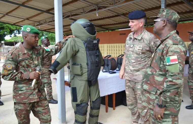 Bénin : don militaire français pour contrer les explosifs improvisés