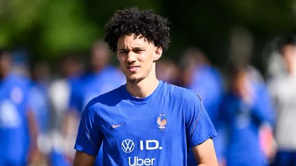 Maghnes Akliouche en action avec l'AS Monaco