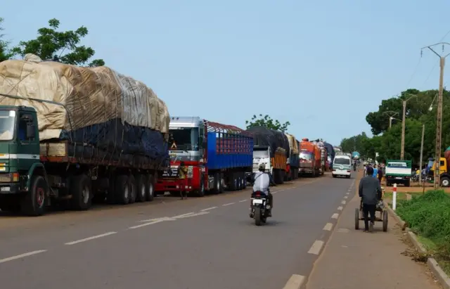 Délégation nigérienne et béninoise en réunion à Cotonou pour discuter de la réouverture de la frontière