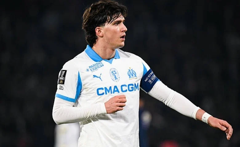 Leonardo Balerdi en action avec l'OM