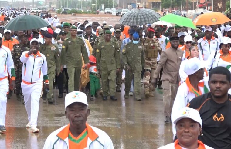 Niger : la population célèbre trois ans de changement politique