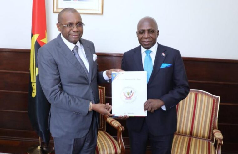 Message de Félix Tshisekedi à João Lourenço : une diplomatie en mouvement
