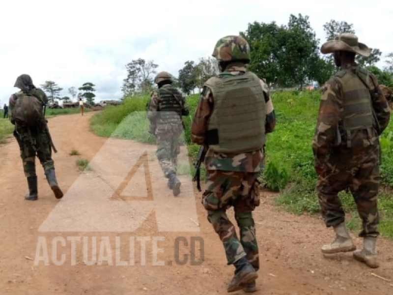 Nouveau rappel à l’ordre de l’armée en RDC : interdiction de l’utilisation « non autorisée » des smartphones au front