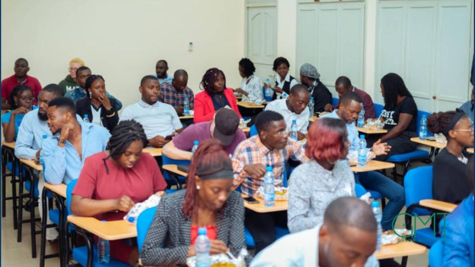 Gabon : les jeunes en quête d’emploi face aux besoins des entreprises