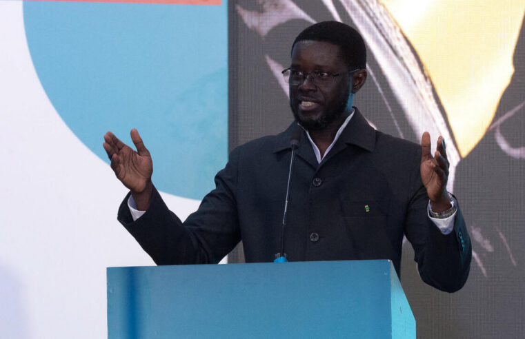 Ambitions du président sénégalais Bassirou Diomaye Faye : décryptage d&rsquo;un tournant politique