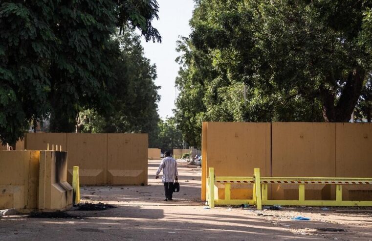 Fin de mission : les diplomates français quittent le Burkina Faso