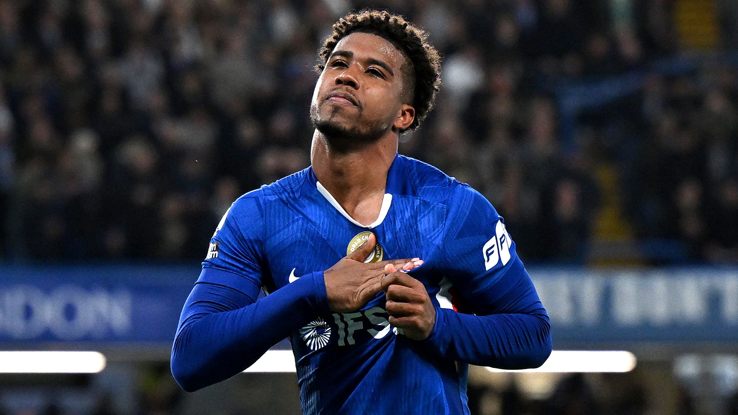 Le transfert d&rsquo;andrey santos à manchester united fait polémique